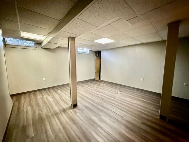 Building Photo - 2 bed 1 and 1/2 bath condo for rent $1600 ...