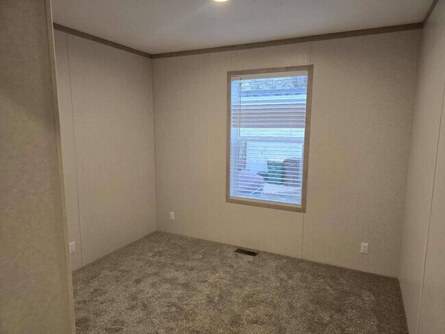 Building Photo - 613 Polk St