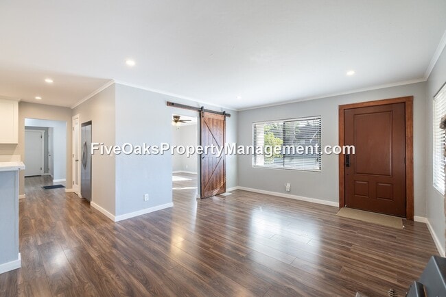 Building Photo - 252 Folsom Rd