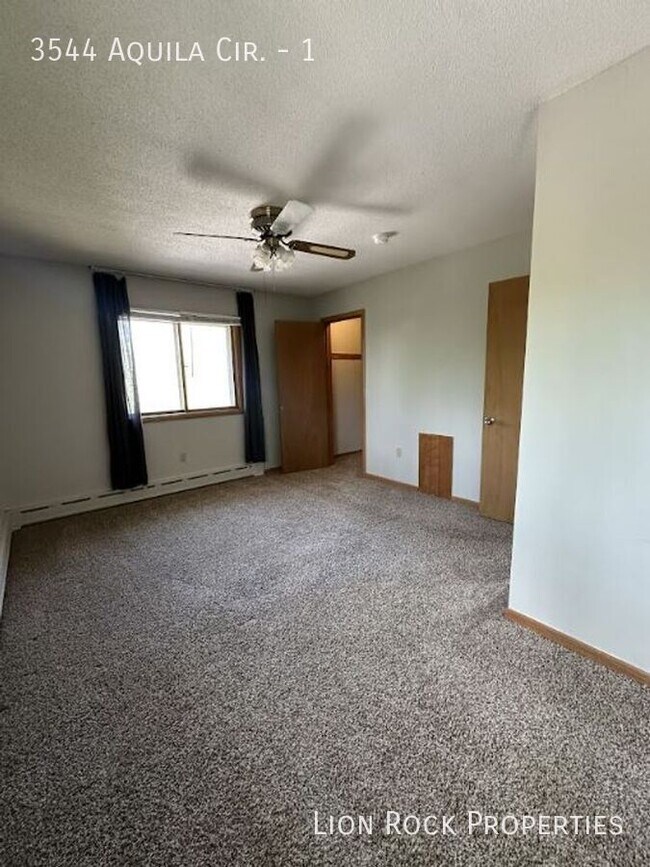 Building Photo - 3544 Aquila Cir