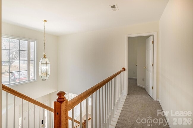 Building Photo - 160 Matlen Dr