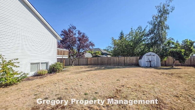 Building Photo - 7 60th Pl SE