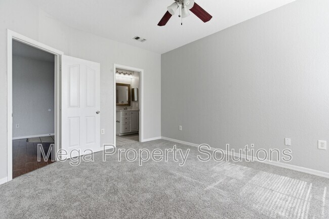 Building Photo - 5507 Legacy Crescent Pl