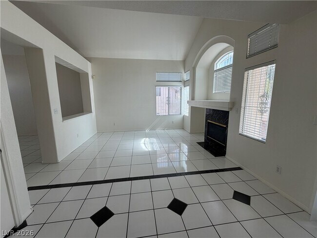 Building Photo - 8089 Kentshire Dr