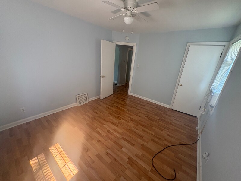 Building Photo - 762 Ross Ave