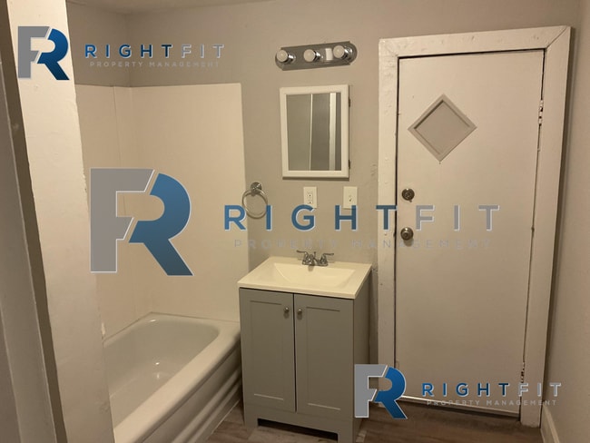 Building Photo - Charming 2 Bedroom Home in Dayton