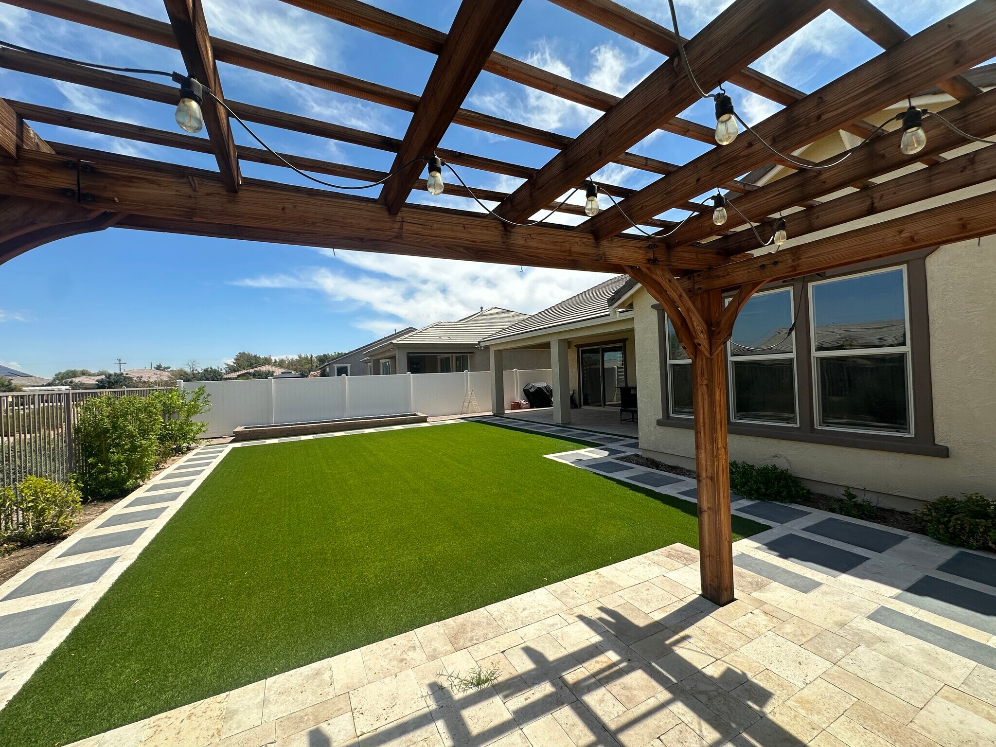Building Photo - 2518 E Novak Way