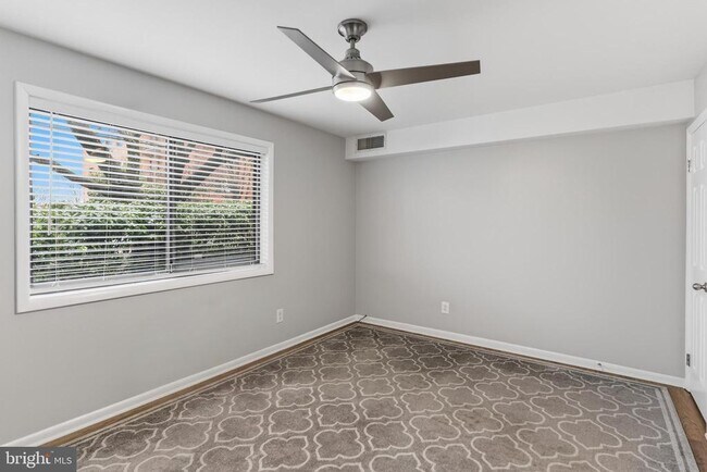 Building Photo - 4371 Cherry Hill Rd