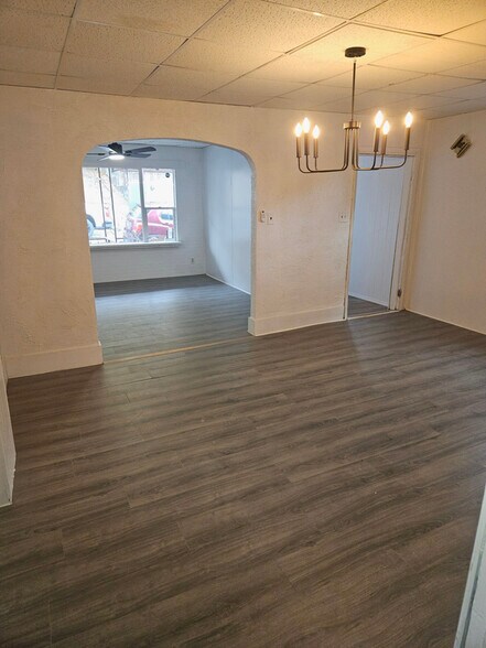 Building Photo - 330 Columbia Ave