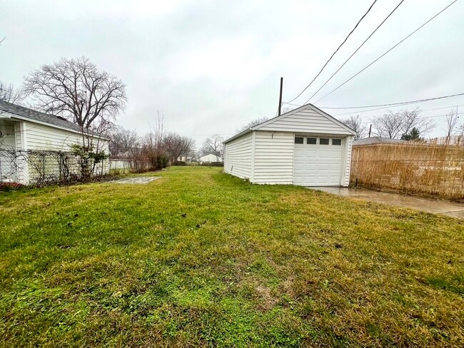 Building Photo - 29249 Harding St