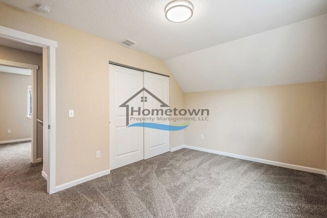 Building Photo - Beautiful 972 Square-Foot Custom Craftsman Home in Coeur d'Alene with 2 Bedrooms and 1.5 Bathrooms!