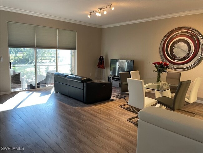 Building Photo - 2382 Heydon Cir E