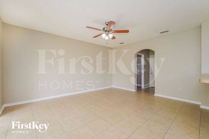 Building Photo - 660 Floridian Dr