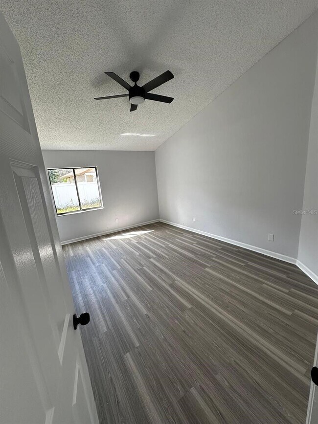 Building Photo - 1032 Ocala Woods Ln