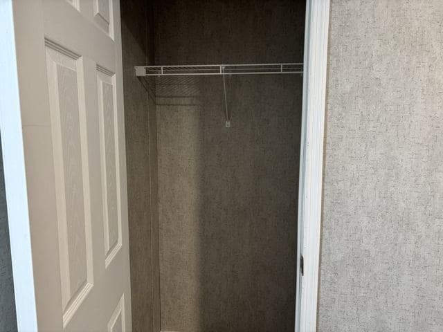 Building Photo - 41 Del Ct W