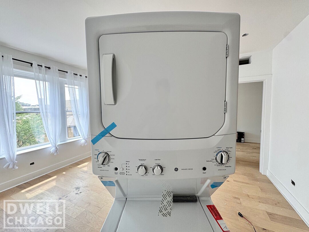 Building Photo - 618 W Patterson Ave