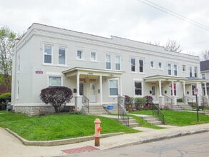 Building Photo - 1487-1499 Hamlet St