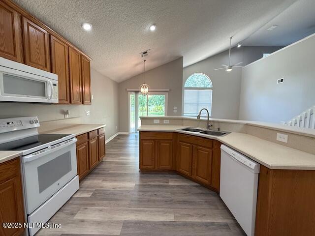 Building Photo - 830 LILAC S Loop