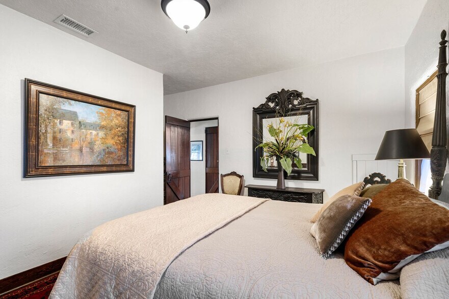 Building Photo - 4075 AZ-89