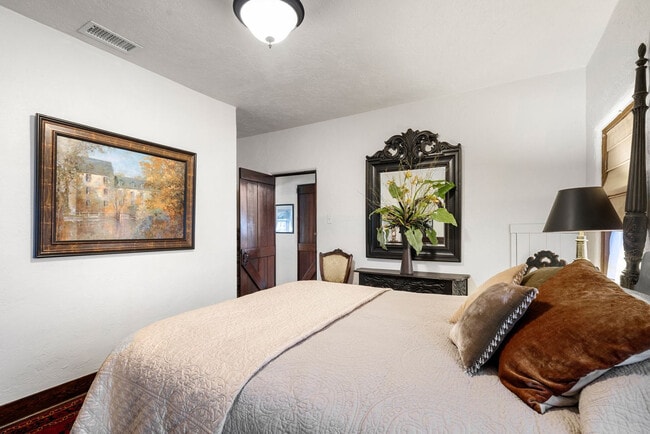 Building Photo - 4075 AZ-89