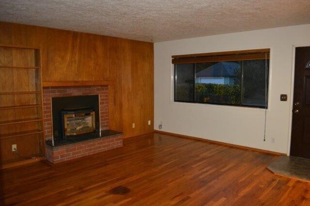 Building Photo - Myrtletown! Spacious 4 bedroom, pet friendly