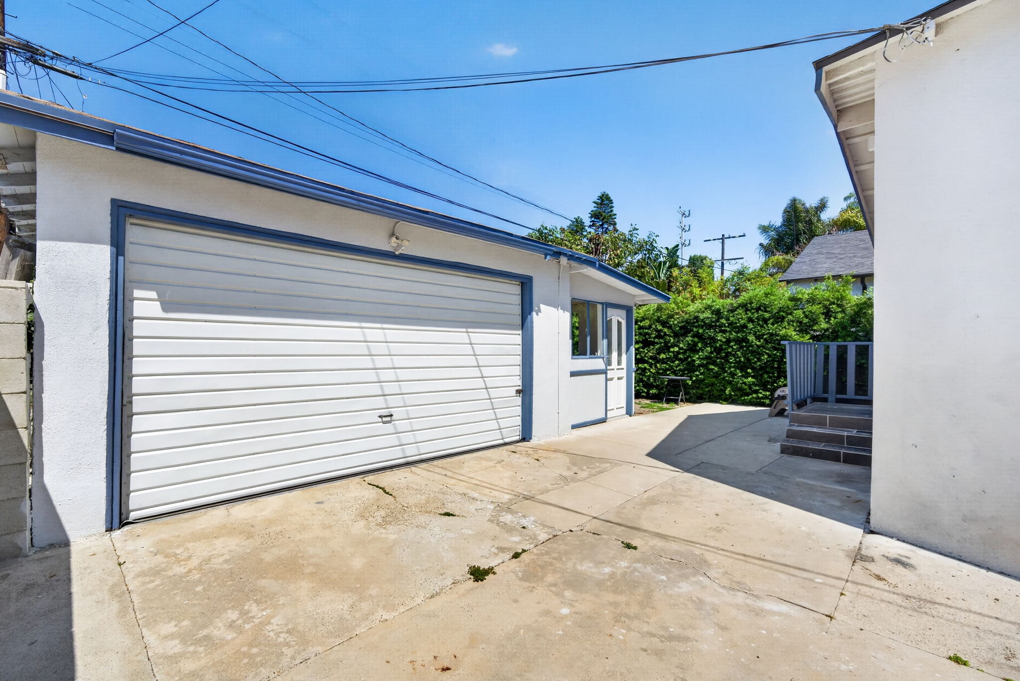 Building Photo - 10817 Charnock Rd
