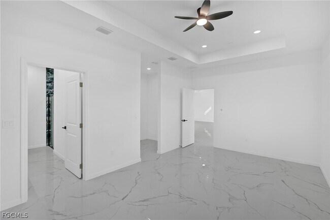 Building Photo - 5231 6th St W