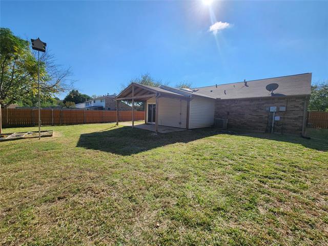 Building Photo - 3800 N Magnolia Ct