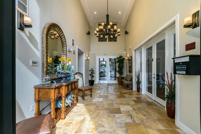 Building Photo - 8539 Gate Pky W