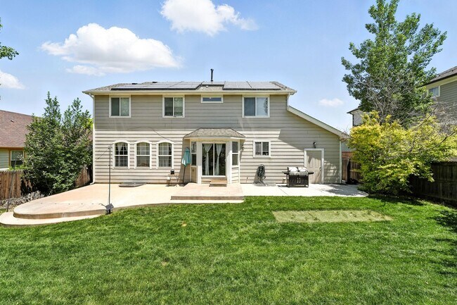 Building Photo - 3 car garage! Across from huge park! Great...