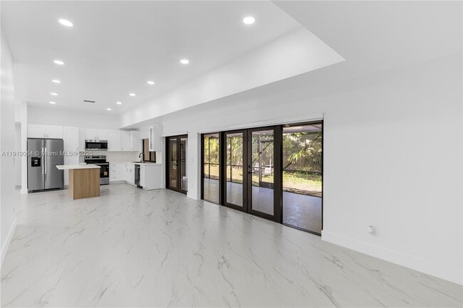 Building Photo - 2149 NW 85th Ln