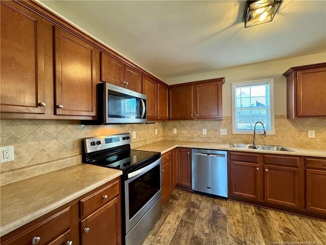 Building Photo - 105 Bluebonnet Oak Ct