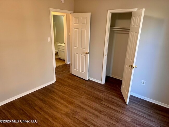 Building Photo - 6440 Lynnfield Rd