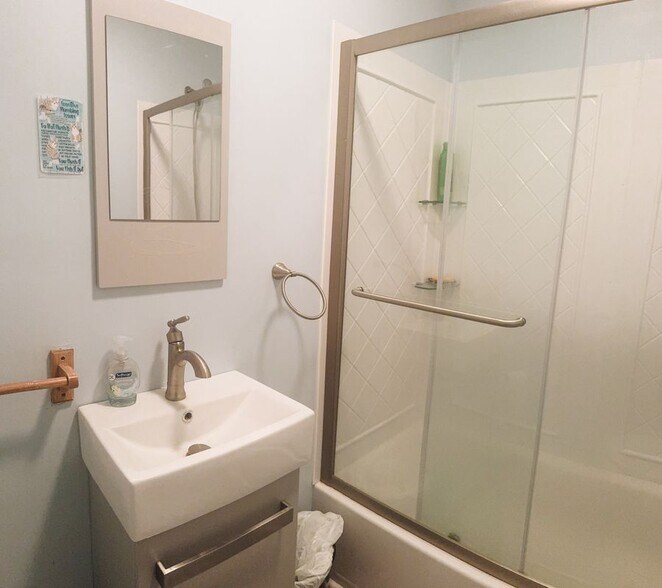 Building Photo - 66 Indian Spring Rd