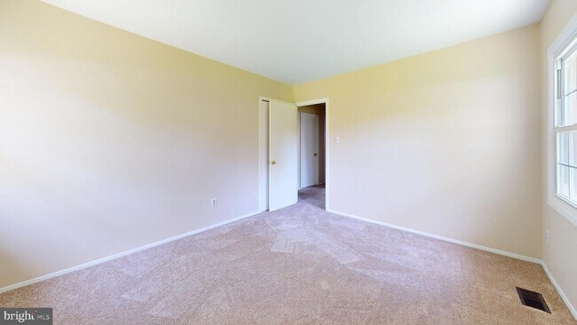 Building Photo - 13200 Ithan Ln