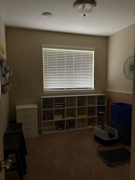 Available, lower level bathroom. Will be emptied before move-in. Next photo is the adjoining ba - 7107 153rd Ter