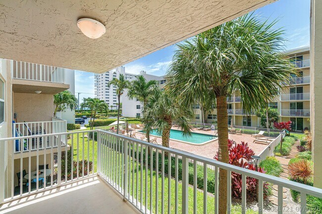 Building Photo - 2929 S Ocean Blvd