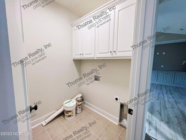 Building Photo - 36 B P Ct