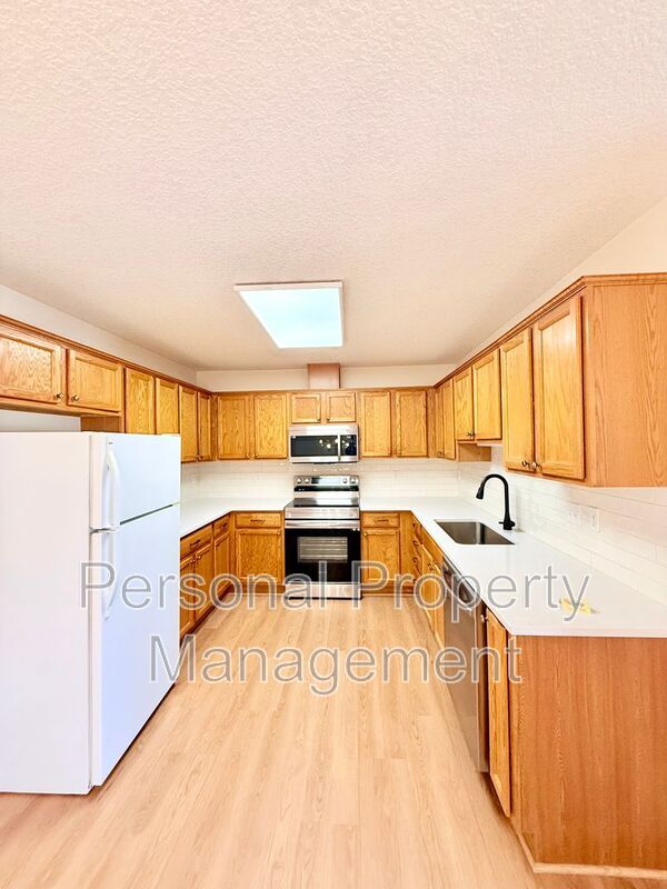 Building Photo - 5011 NE 129th Ave