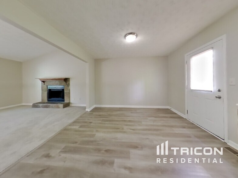 Building Photo - 2632 Winding Creek Dr