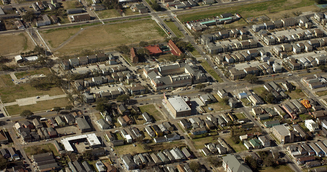 Aerial Photo - 701 N Galvez St