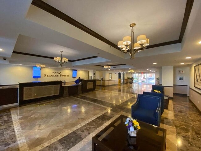 Building Photo - 1801 N Flagler Dr