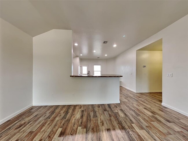 Building Photo - 2816 Sun Berry Way