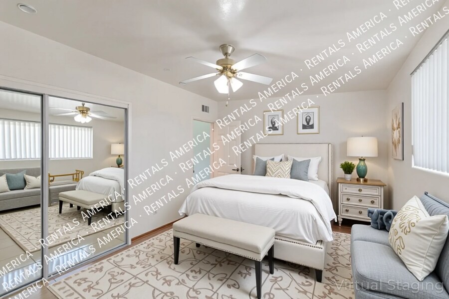 Building Photo - 803 E Holaway Dr