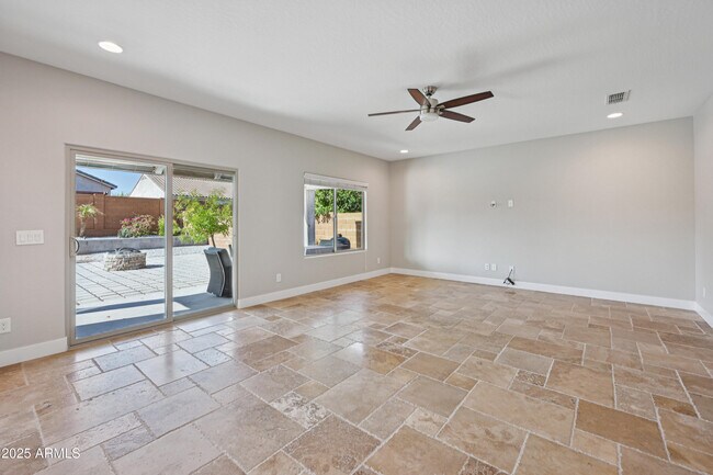 Building Photo - 25965 W Oraibi Dr