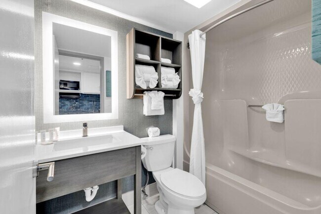 Building Photo - 2401 S Ocean Blvd