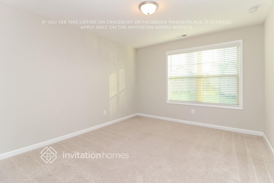 Building Photo - 7185 Heritage Oak Ct