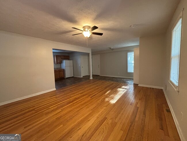 Building Photo - 1451 Prospect Rd