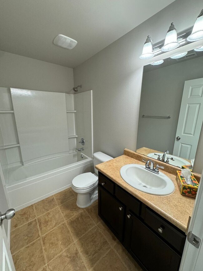 Building Photo - 1163 Swan Loop