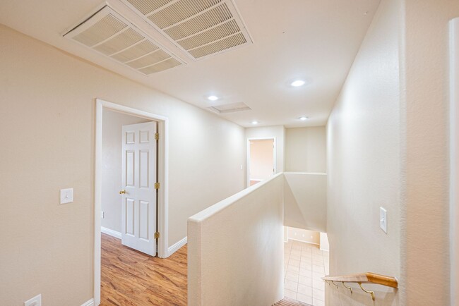 Building Photo - 10243 Midnight Glow Ct